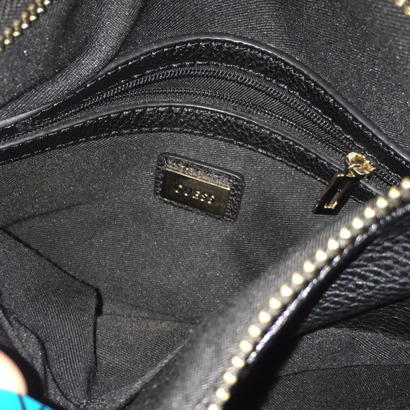 Authentic leather Guess purse - Picture 5 of 8